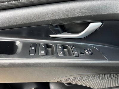 2022 Hyundai Elantra Limited 4dr Sedan SULEV