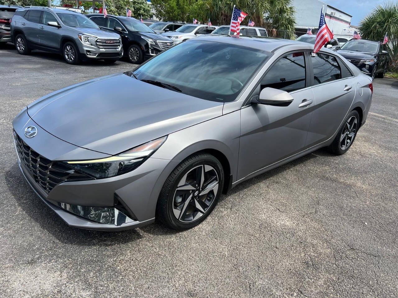 2022 Hyundai Elantra Limited 4dr Sedan SULEV