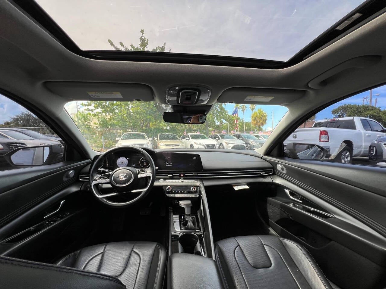 2022 Hyundai Elantra Limited 4dr Sedan SULEV