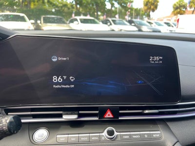 2022 Hyundai Elantra Limited 4dr Sedan SULEV