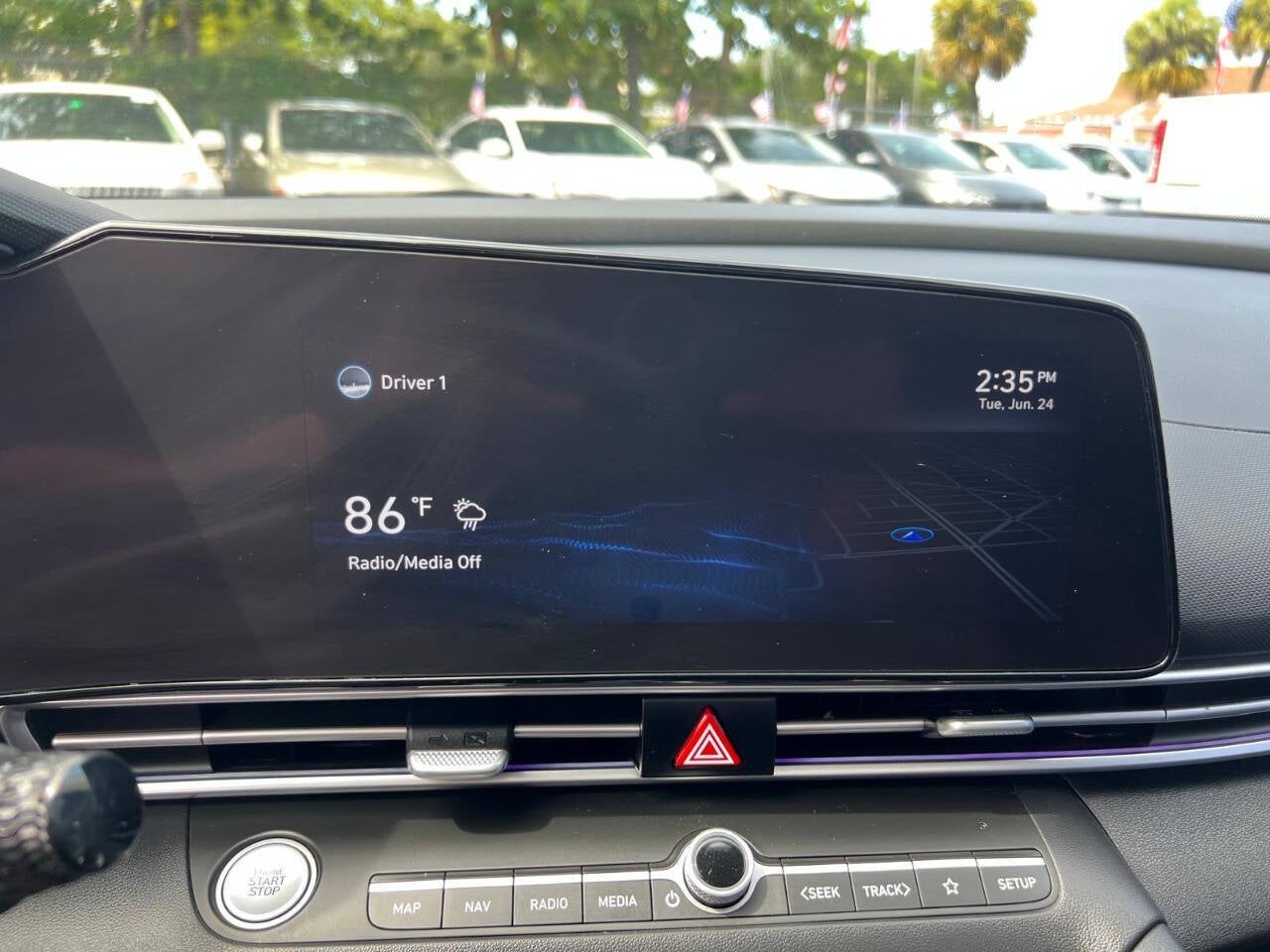 2022 Hyundai Elantra Limited 4dr Sedan SULEV