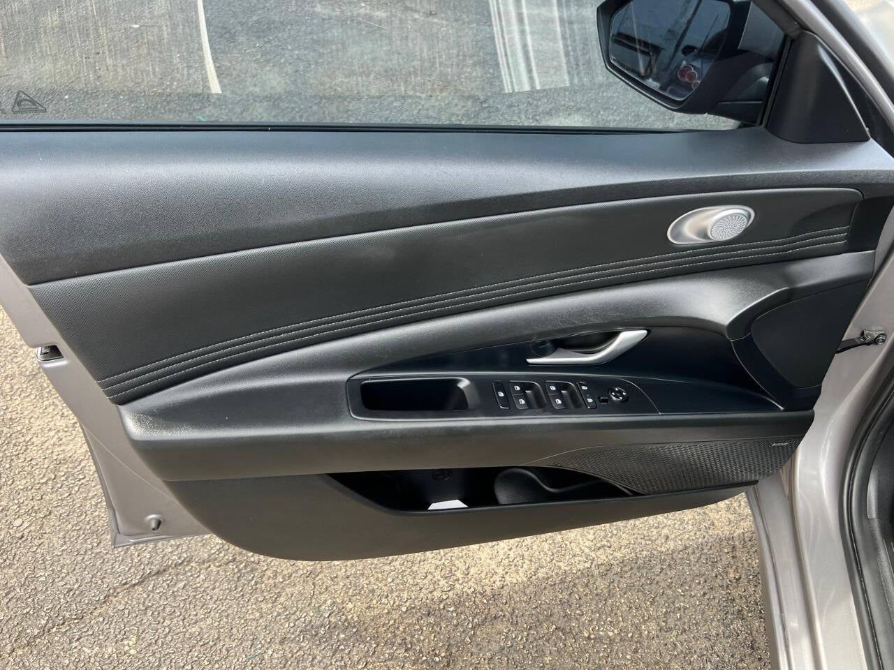 2022 Hyundai Elantra Limited 4dr Sedan SULEV