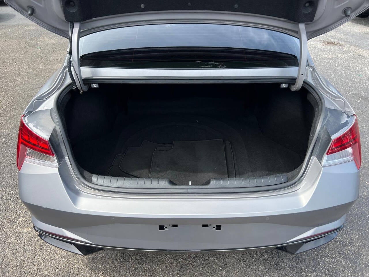 2022 Hyundai Elantra Limited 4dr Sedan SULEV