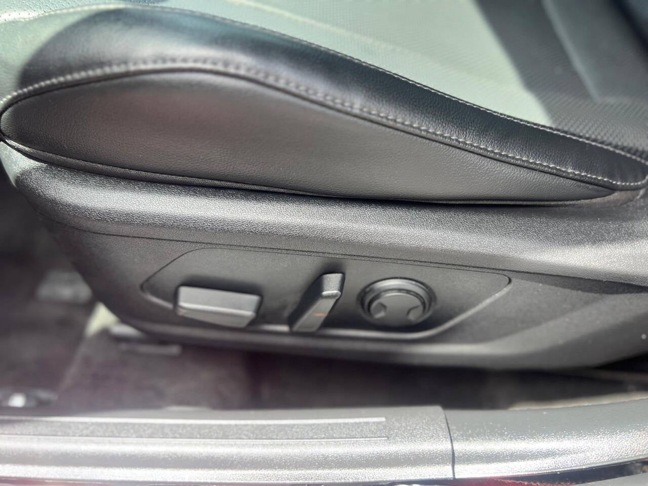 2022 Hyundai Elantra Limited 4dr Sedan SULEV