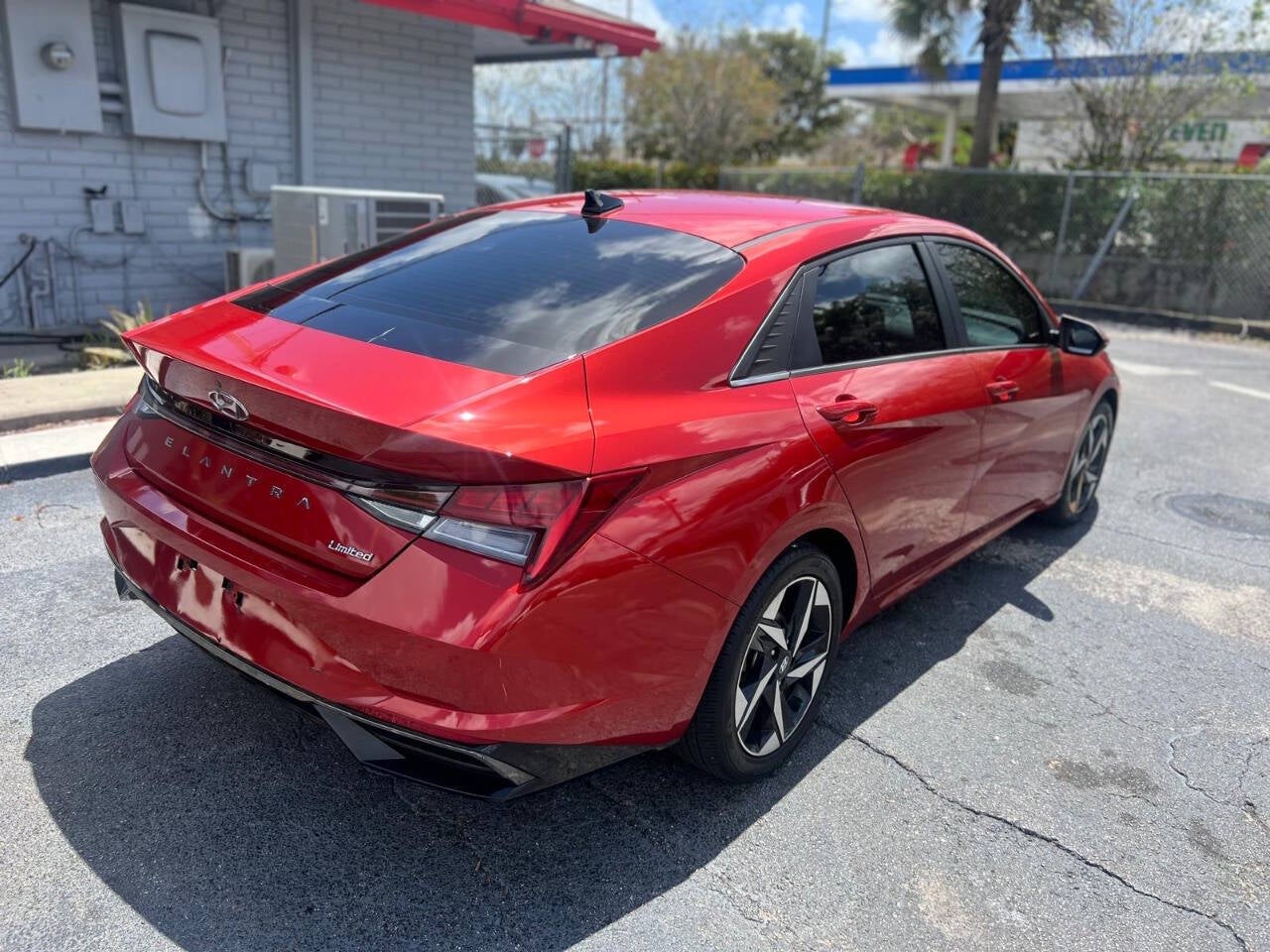 2022 Hyundai Elantra Limited 4dr Sedan SULEV