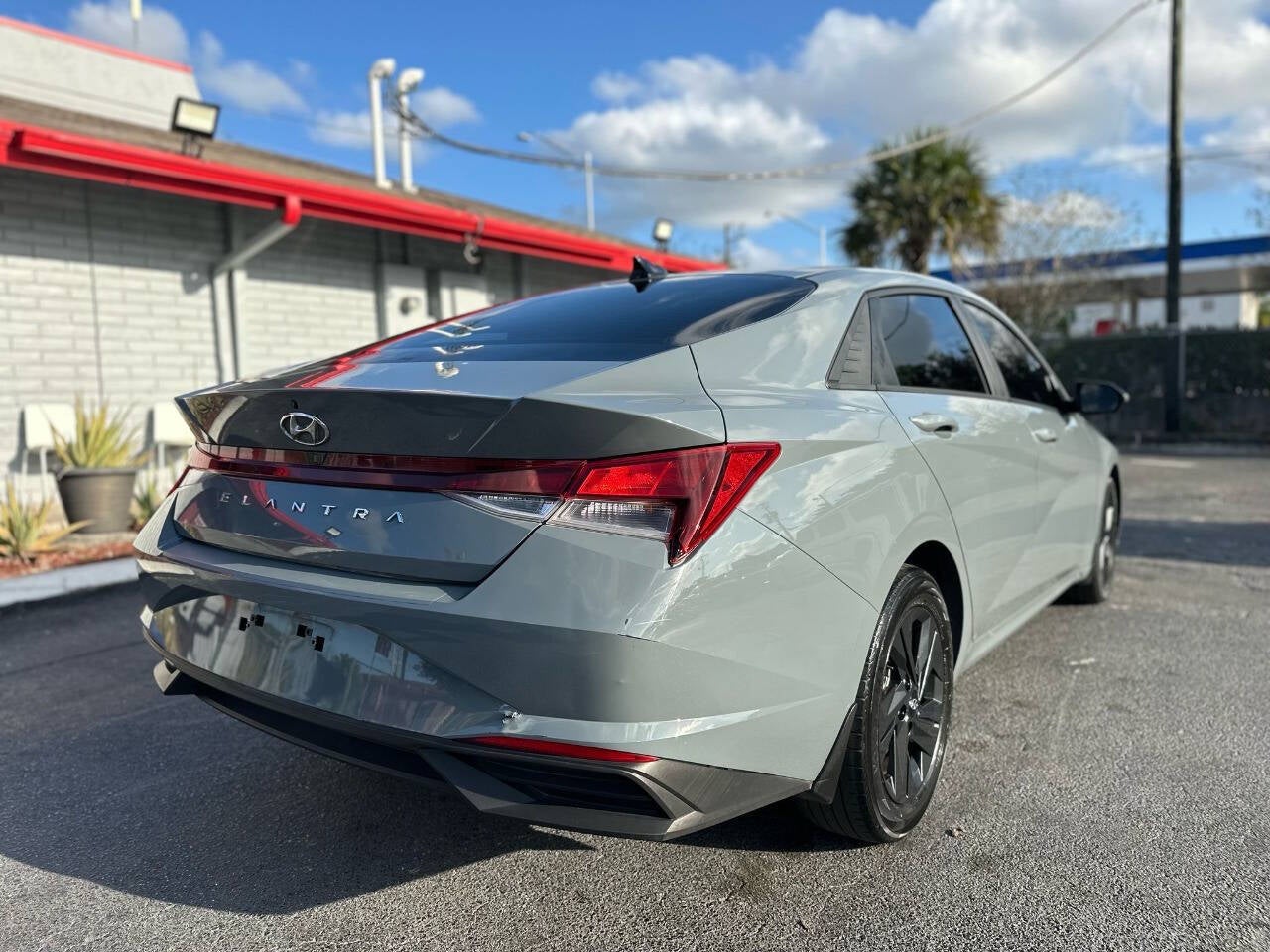 2022 Hyundai Elantra SEL 4dr Sedan SULEV