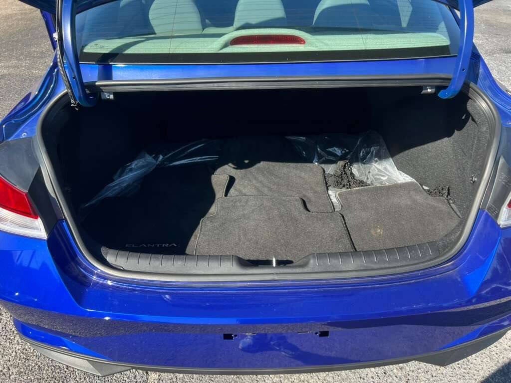 2023 Hyundai Elantra SEL 4dr Sedan SULEV