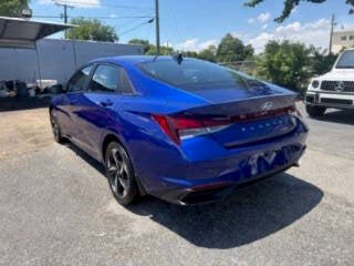 2023 Hyundai Elantra SEL 4dr Sedan