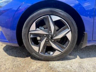 2023 Hyundai Elantra SEL 4dr Sedan