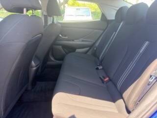 2023 Hyundai Elantra SEL 4dr Sedan