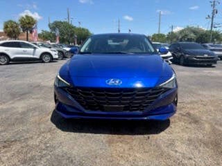 2023 Hyundai Elantra SEL 4dr Sedan