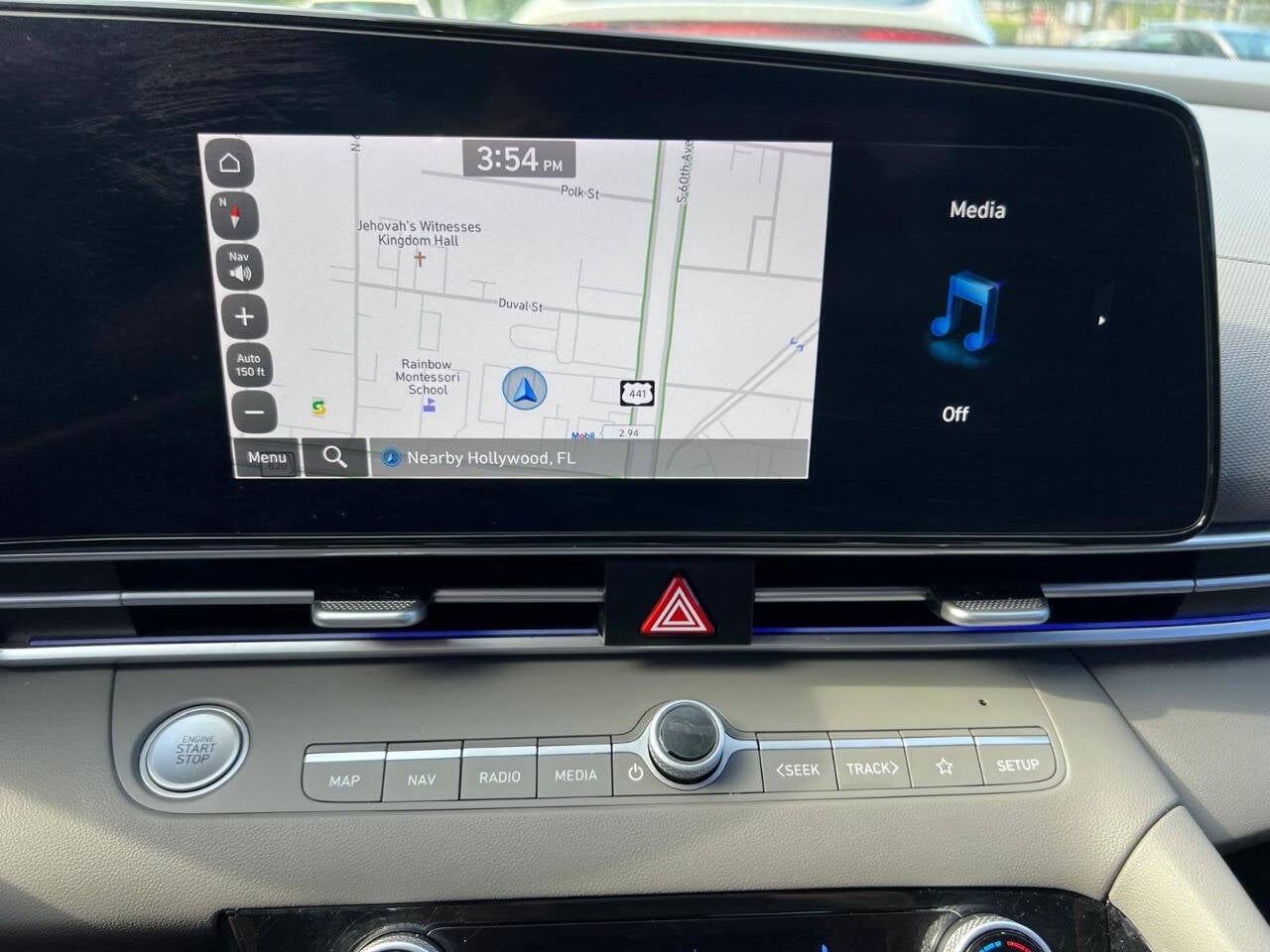 2024 Hyundai Elantra SEL 4dr Sedan