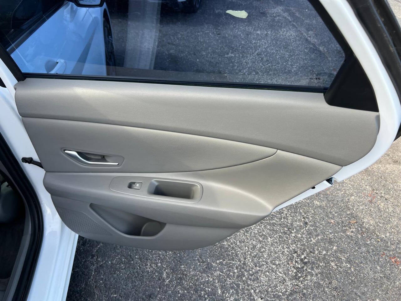 2024 Hyundai Elantra SEL 4dr Sedan