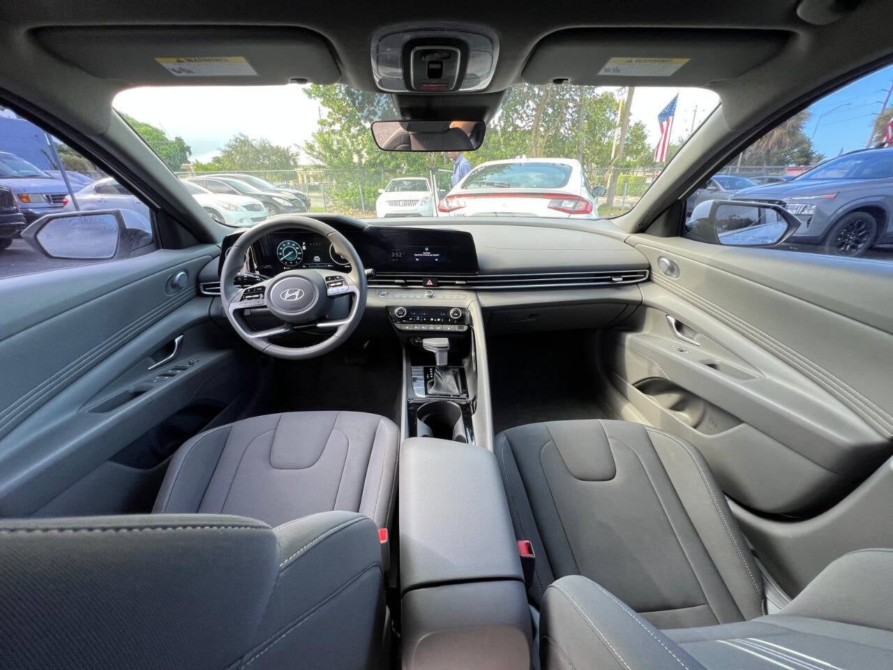 2024 Hyundai Elantra SEL 4dr Sedan