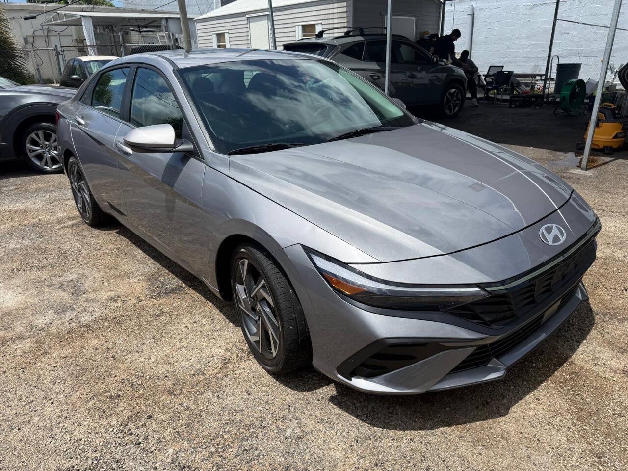 2025 Hyundai Elantra SEL Convenience 4dr Sedan