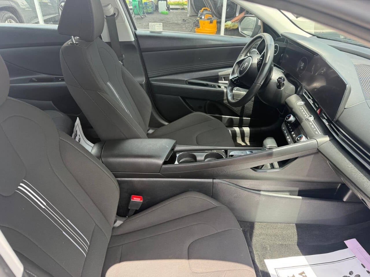 2025 Hyundai Elantra SEL Convenience 4dr Sedan