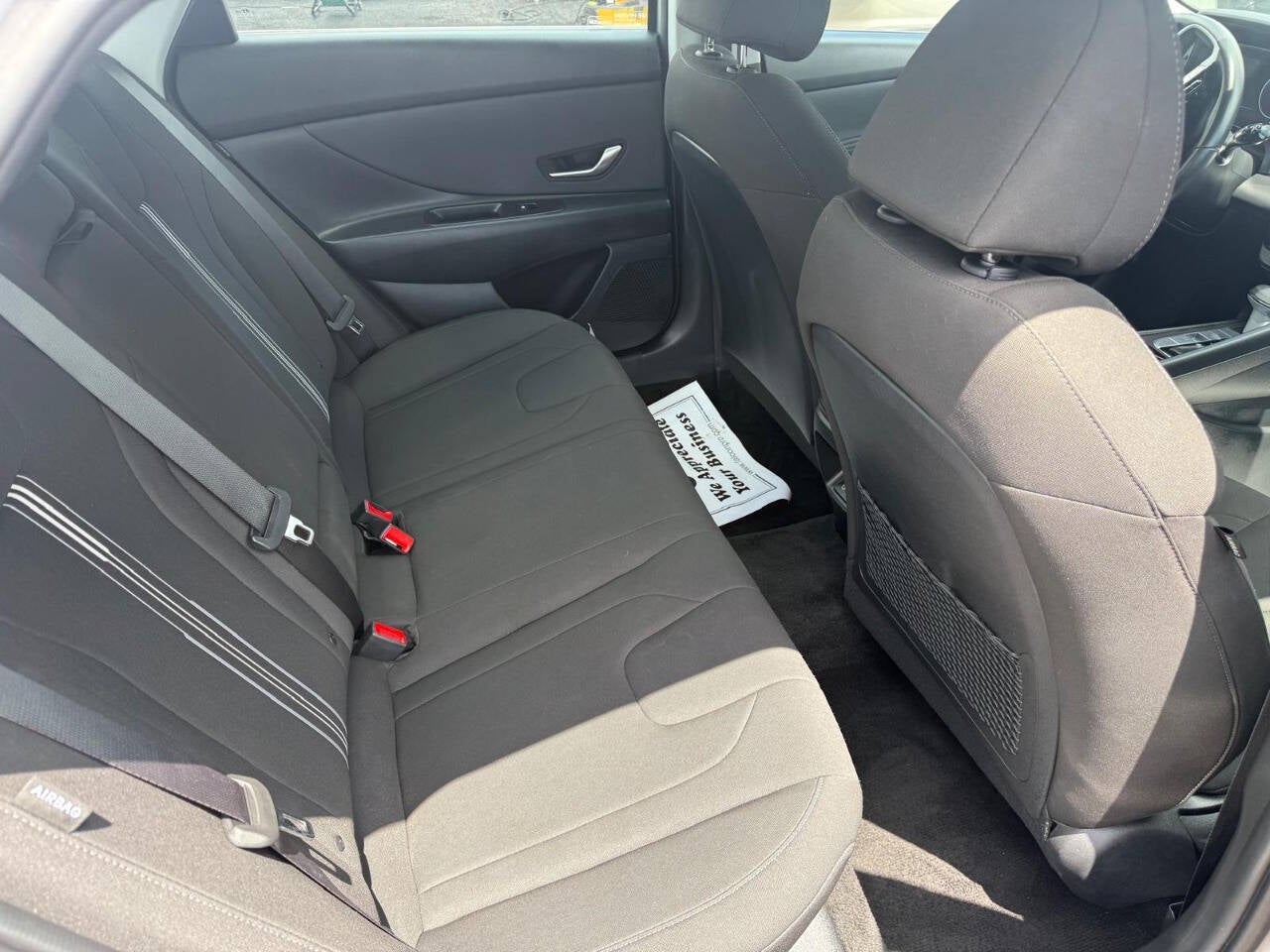 2025 Hyundai Elantra SEL Convenience 4dr Sedan