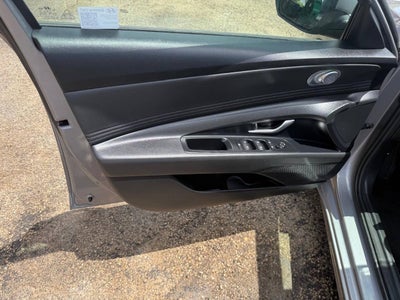 2025 Hyundai Elantra SEL Convenience 4dr Sedan