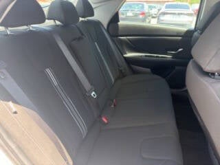 2025 Hyundai Elantra SEL Convenience 4dr Sedan