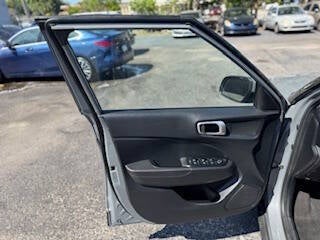 2023 Hyundai Venue SE 4dr Crossover