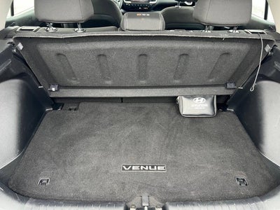2022 Hyundai Venue Limited 4dr Crossover