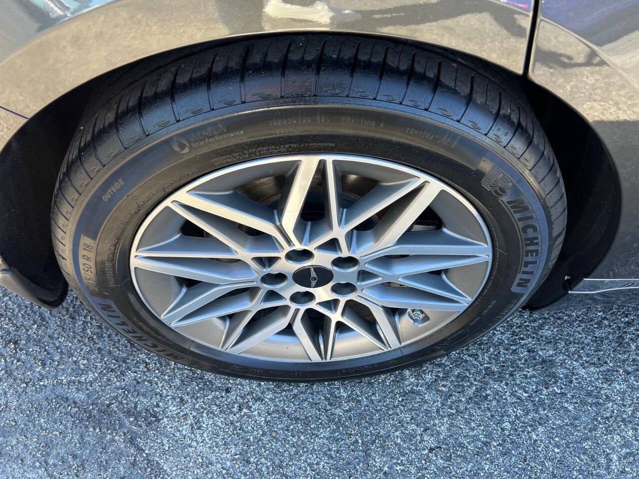 2025 Genesis G80 2.5T AWD 4dr Sedan