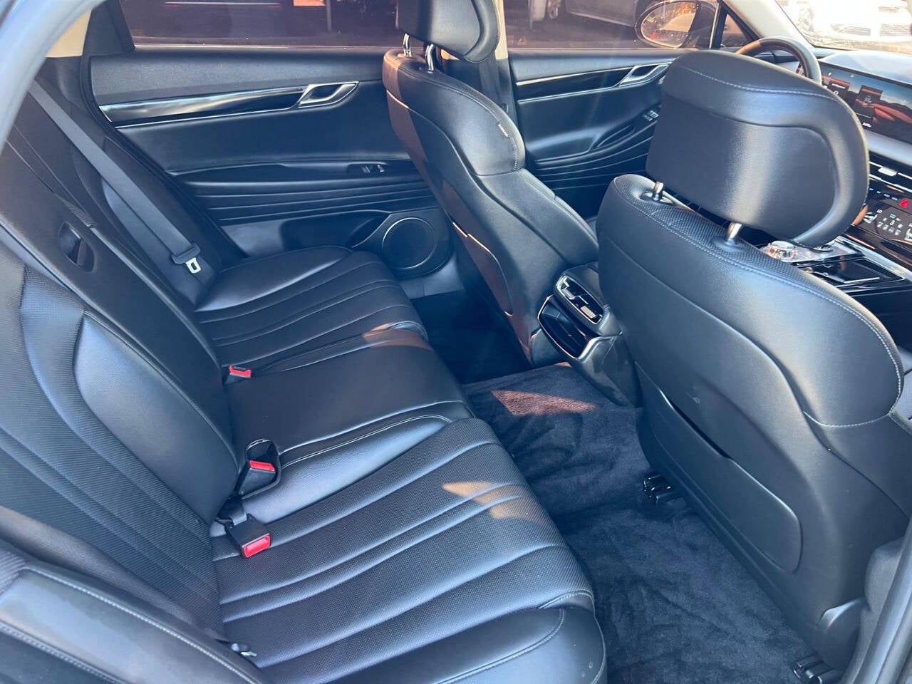 2025 Genesis G80 2.5T AWD 4dr Sedan