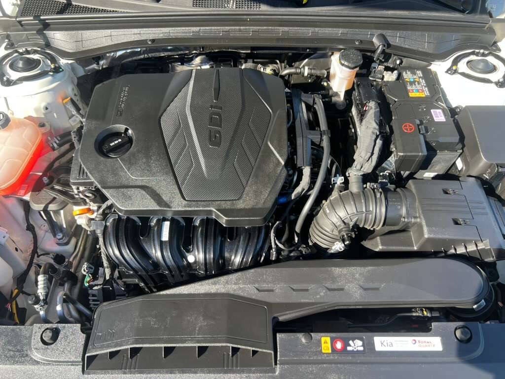 2025 Kia K5 GT Line AWD 4dr Sedan