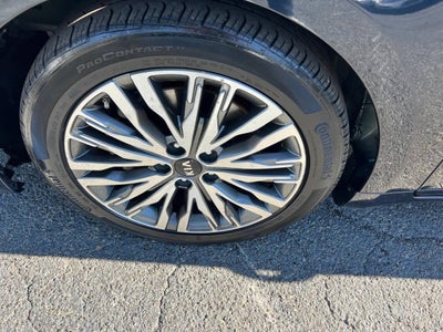 2020 Kia Cadenza Limited 4dr Sedan