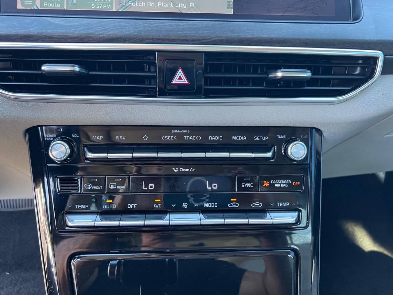 2020 Kia Cadenza Limited 4dr Sedan