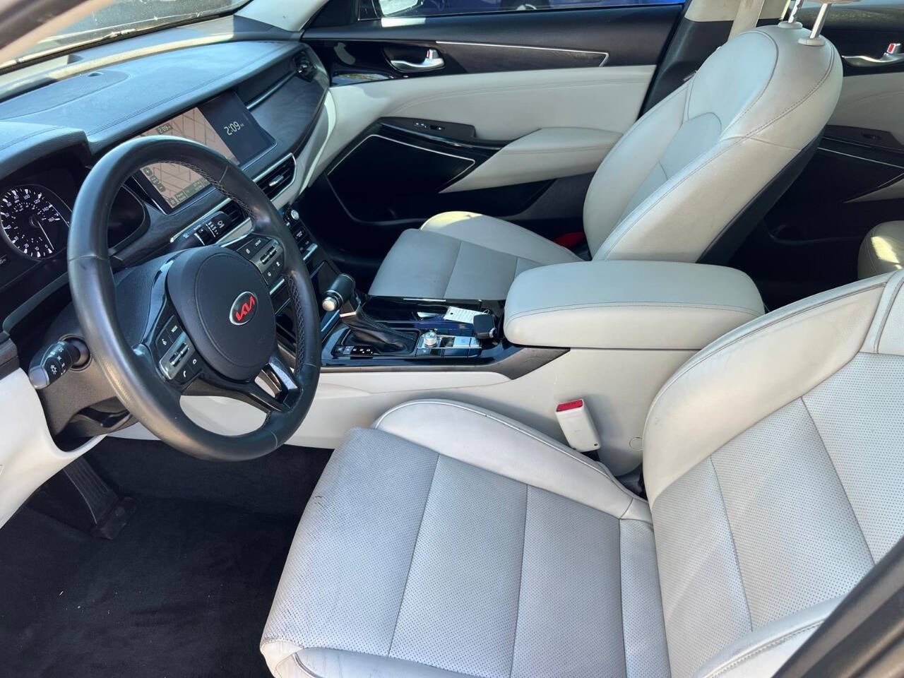 2020 Kia Cadenza Limited 4dr Sedan