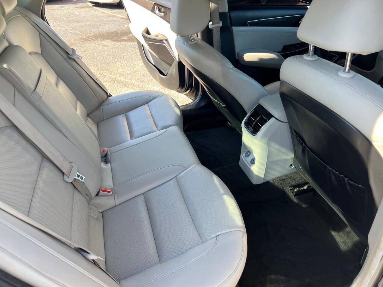 2020 Kia Cadenza Limited 4dr Sedan