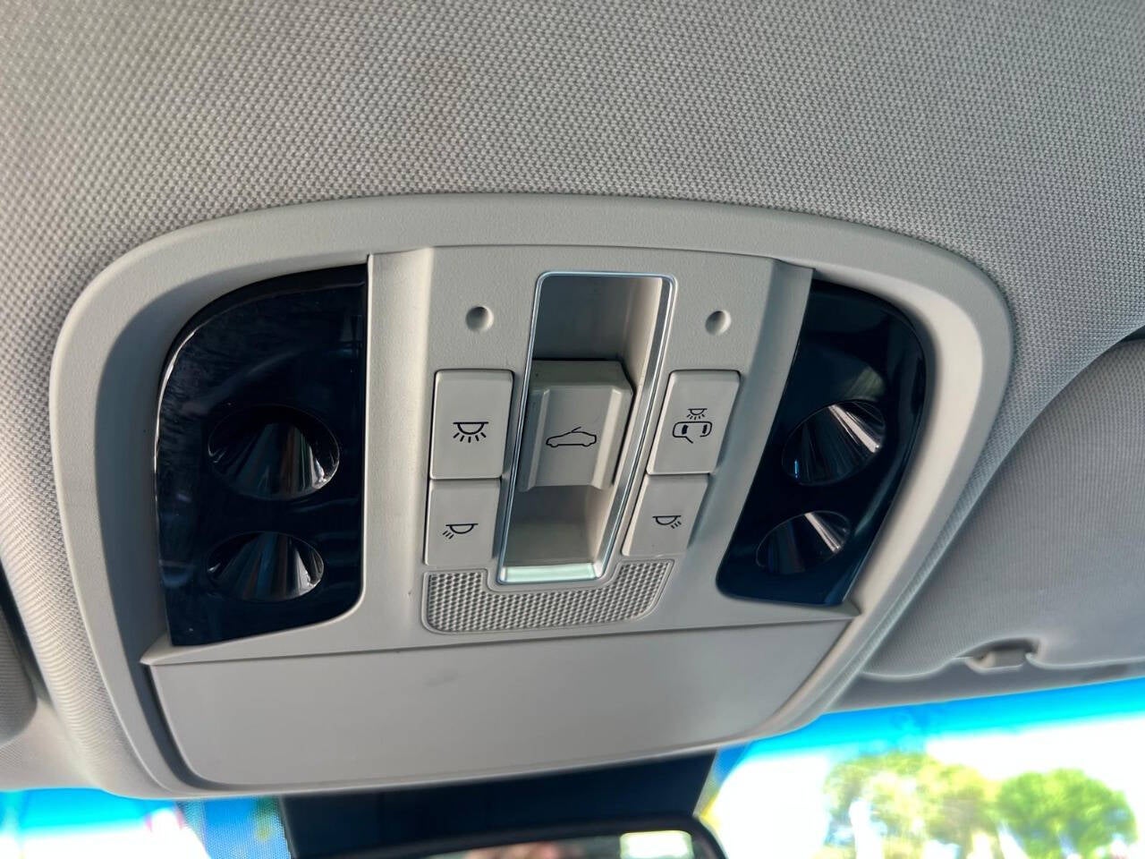 2020 Kia Cadenza Limited 4dr Sedan