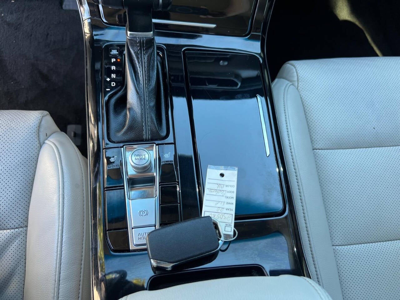 2020 Kia Cadenza Limited 4dr Sedan