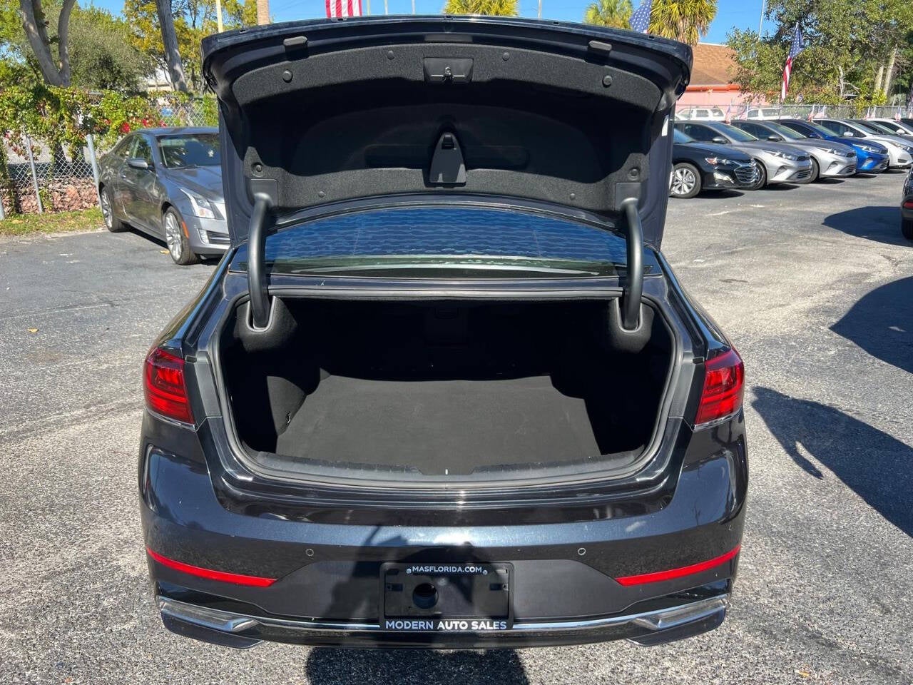 2020 Kia Cadenza Limited 4dr Sedan