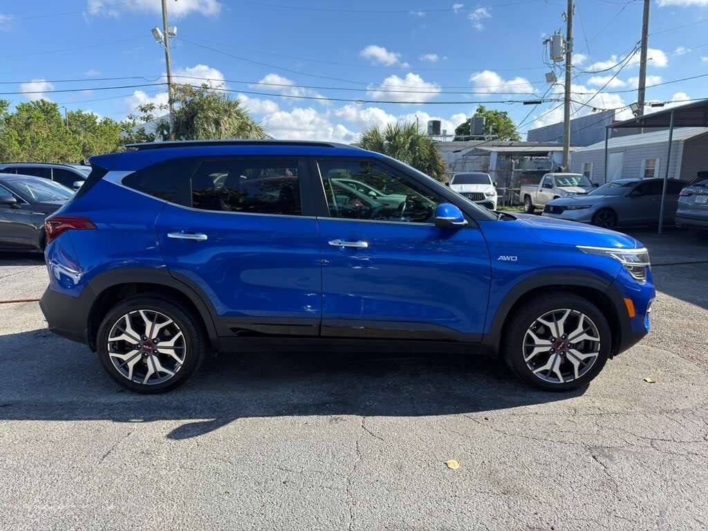 2022 Kia Seltos SX AWD 4dr SUV