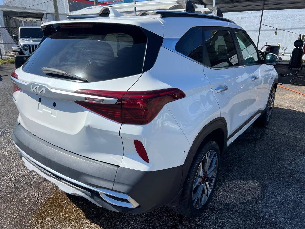 2022 Kia Seltos SX AWD 4dr SUV