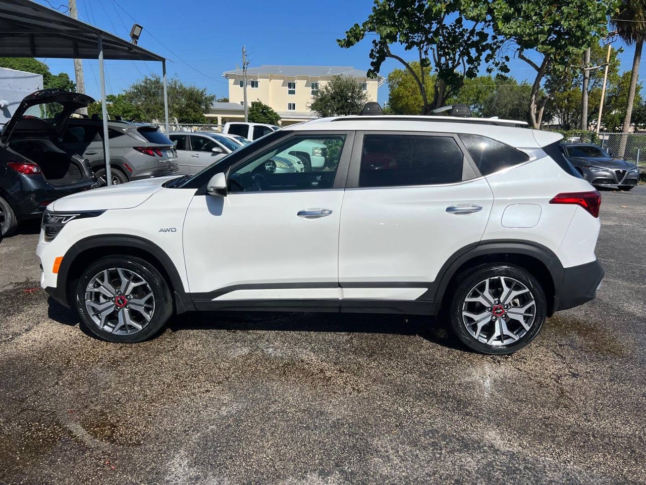 2022 Kia Seltos SX AWD 4dr SUV