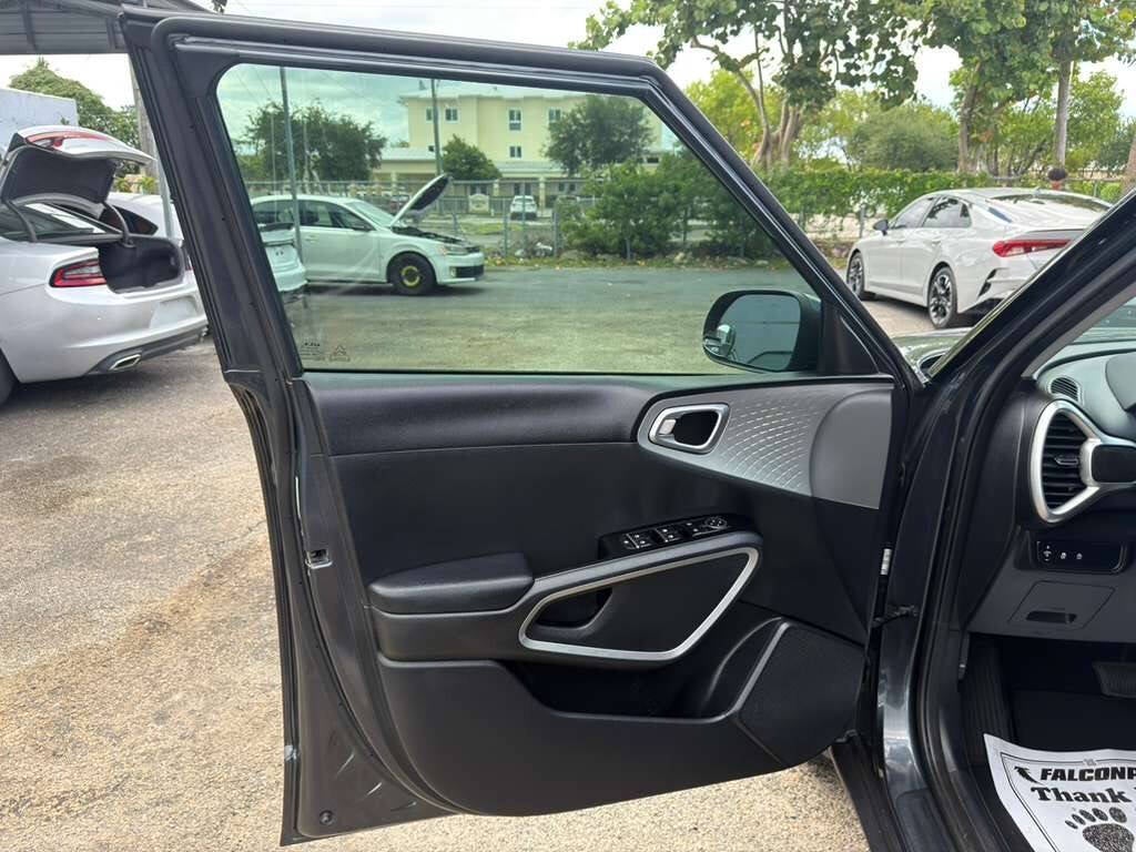 2023 Kia Soul LX 4dr Crossover