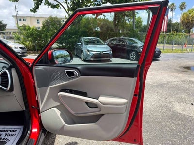 2025 Kia Soul LX 4dr Crossover