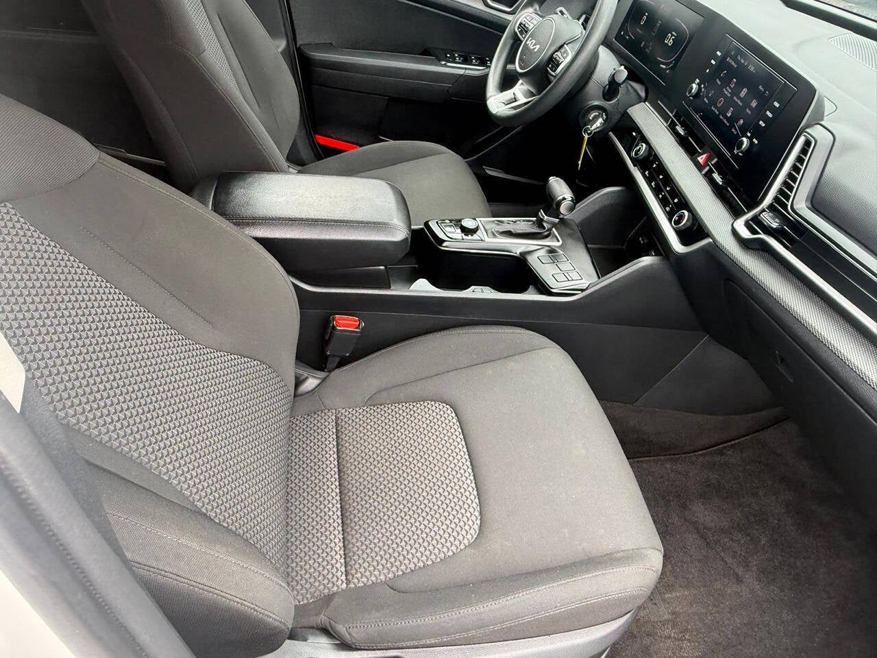 2025 Kia Sportage LX 4dr SUV
