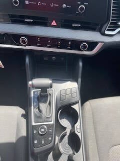 2024 Kia Sportage LX 4dr SUV
