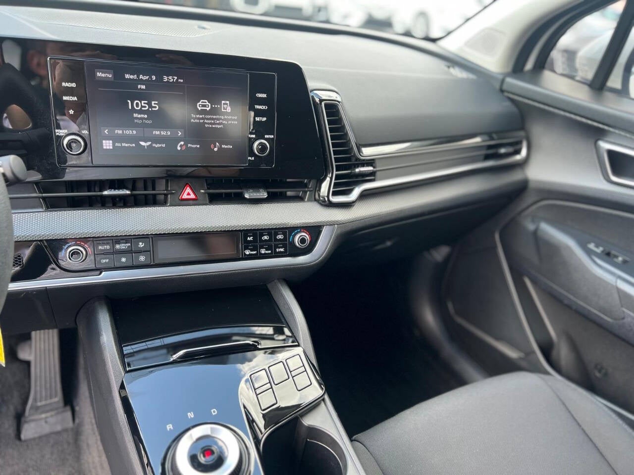 2024 Kia Sportage Hybrid LX 4dr SUV