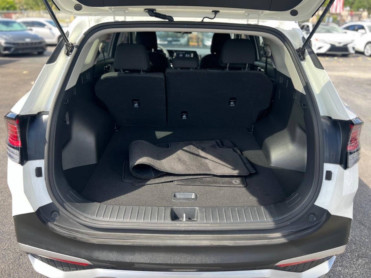 2024 Kia Sportage Hybrid LX 4dr SUV