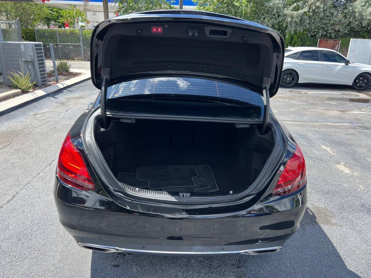 2021 Mercedes-Benz C-Class C 300 4dr Sedan