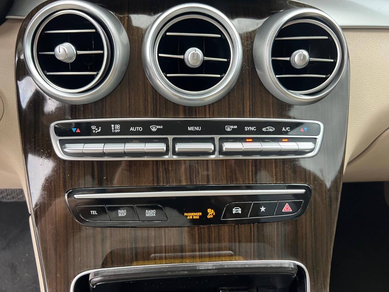 2022 Mercedes-Benz GLC GLC 300 4dr SUV