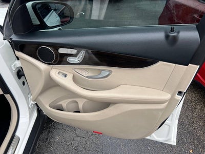 2022 Mercedes-Benz GLC GLC 300 4dr SUV