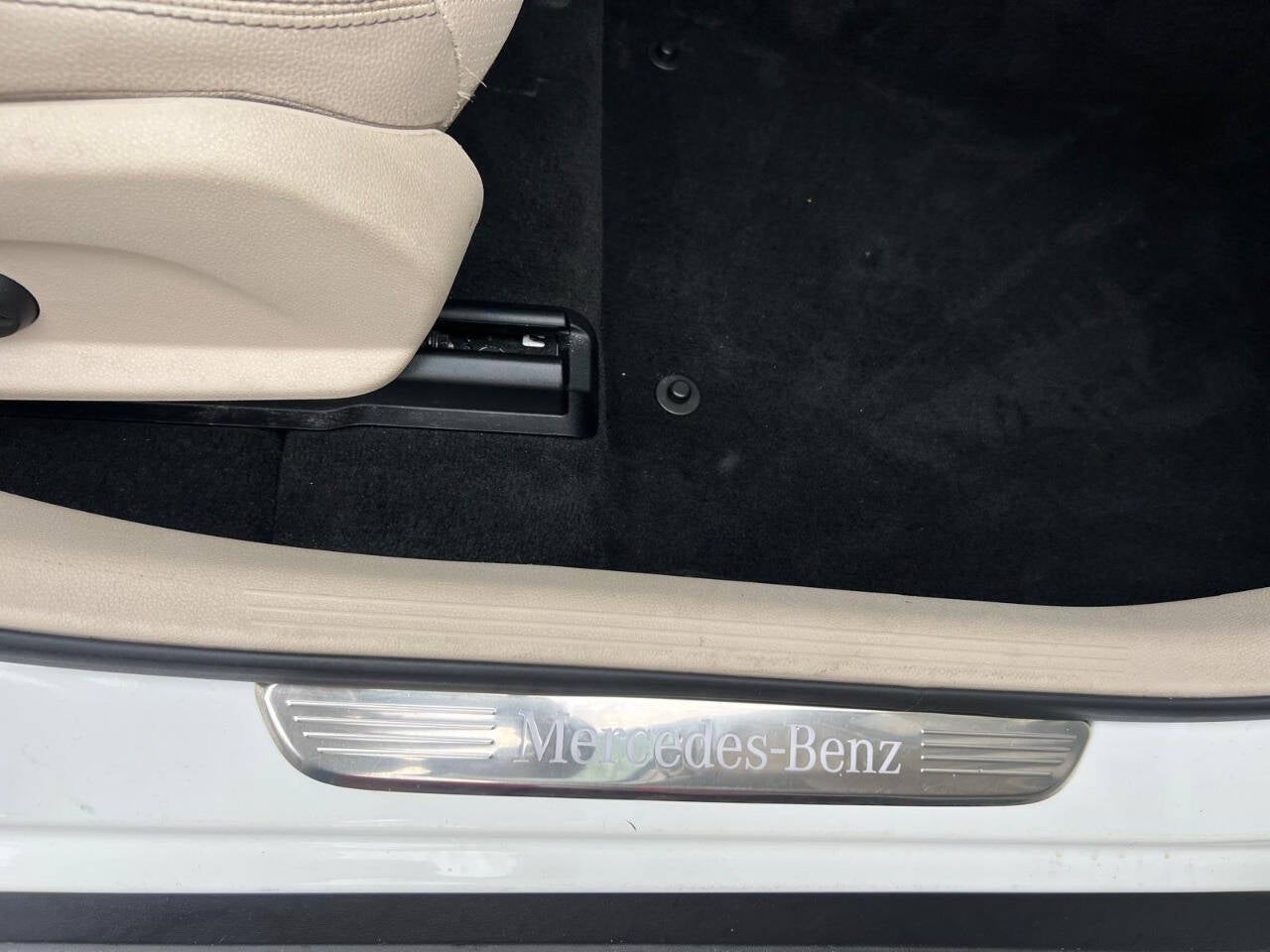 2022 Mercedes-Benz GLC GLC 300 4dr SUV