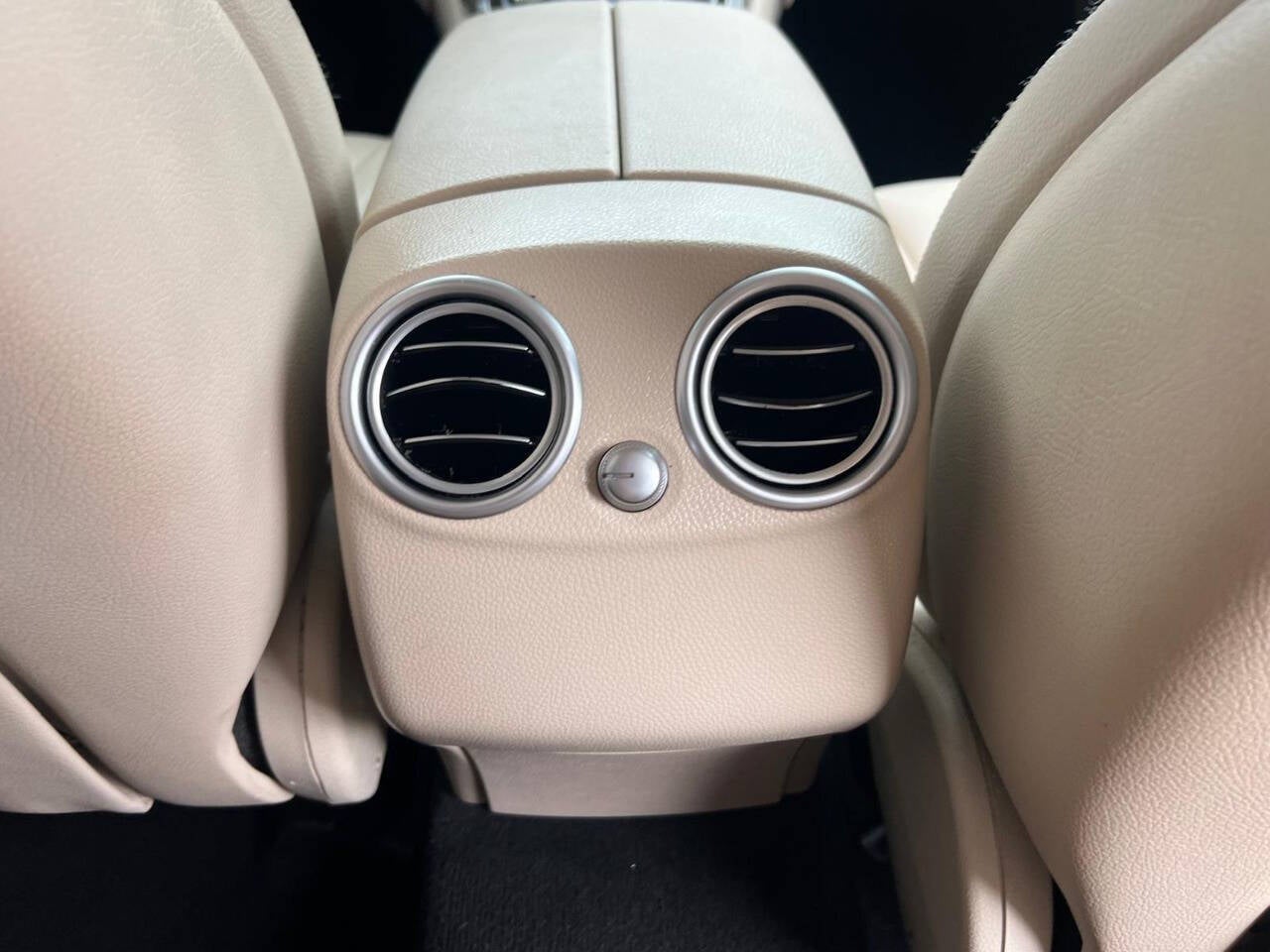 2022 Mercedes-Benz GLC GLC 300 4dr SUV