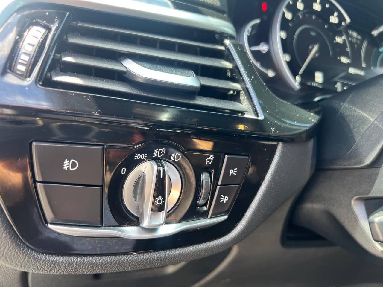 2018 BMW 5 Series 530e iPerformance 4dr Sedan